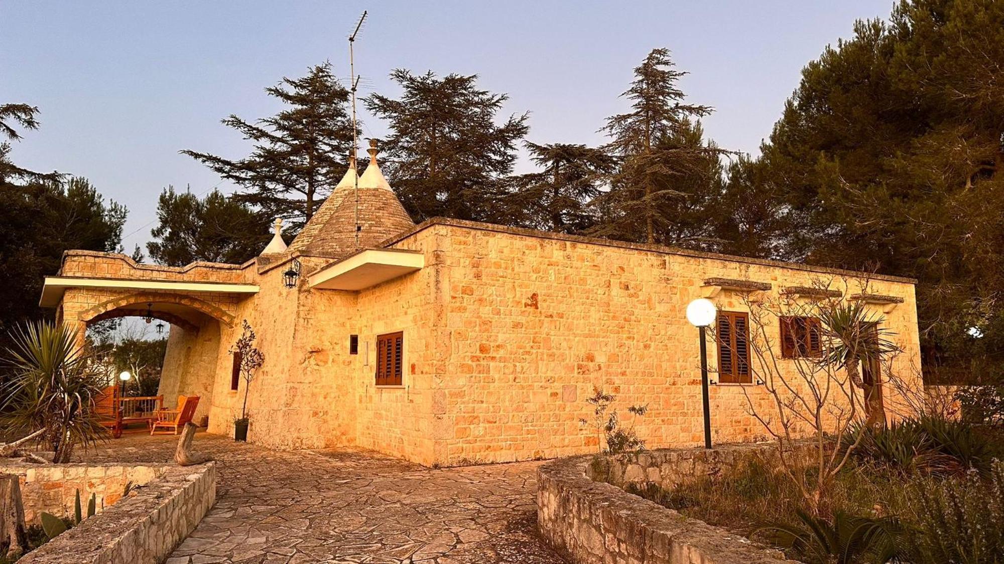 Trulli Pinnacoli Locorotondo Exteriör bild
